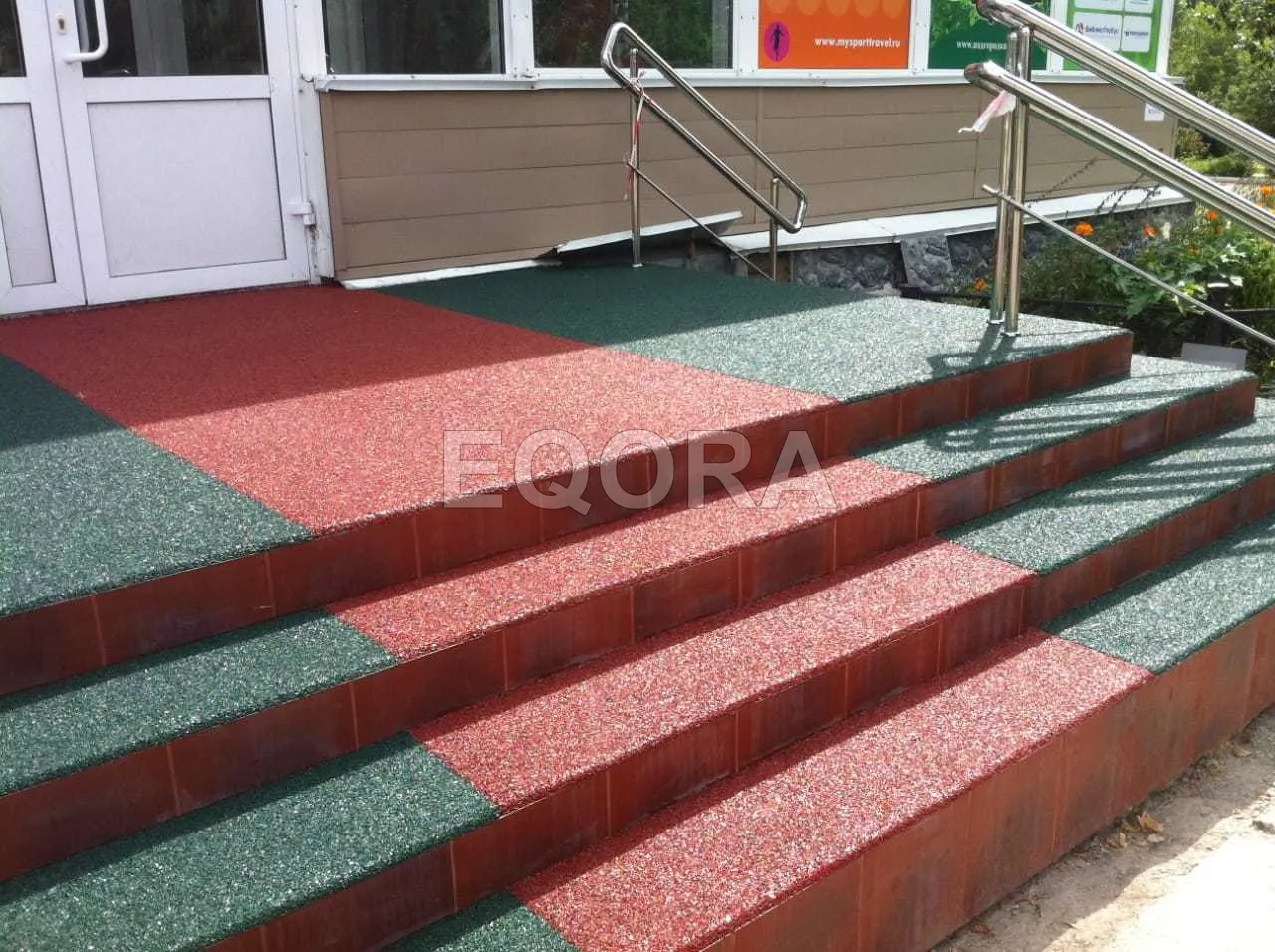 Резиновое покрытие на травмоопасные участки из резиновой крошки в Щучье
